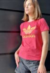 Набір жіночих футболок (2 шт.)  з надписом "Adidas" р-609272-O