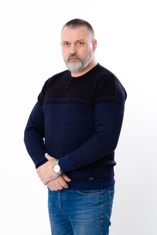 Светр чоловічий
